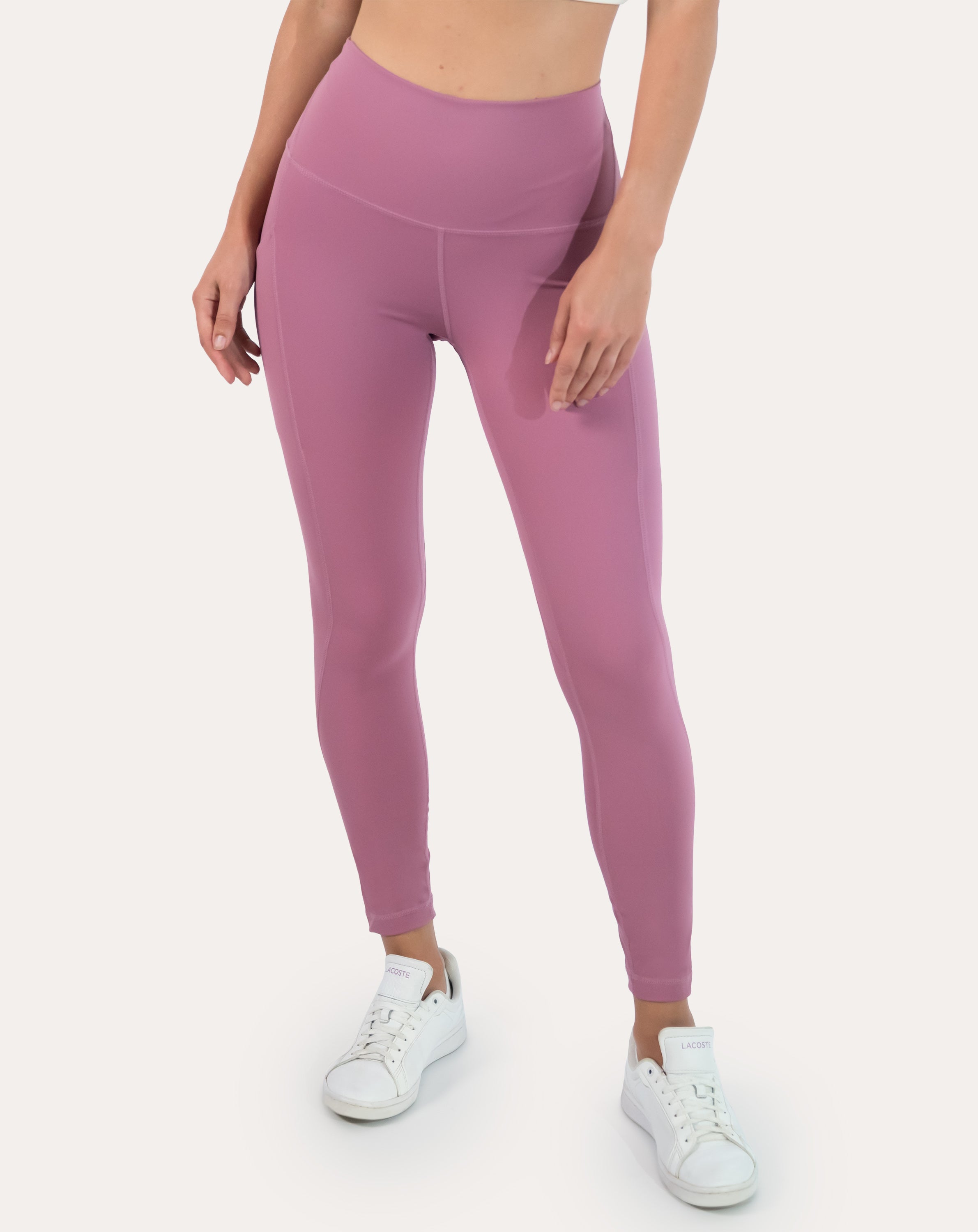 Front close-up of lilac pocket leggings gym set highlighting the wide, smoothing waistband